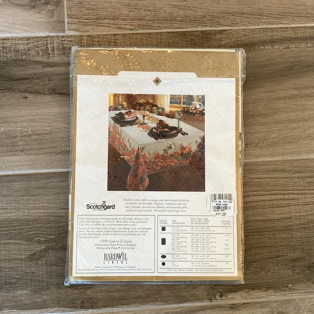 Vintage New Bardwil Linens fall Thanksgiving 60”x 84” oval tablecloth
